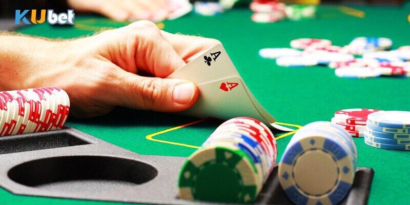 Điểm qua các biến thể của trò chơi Poker