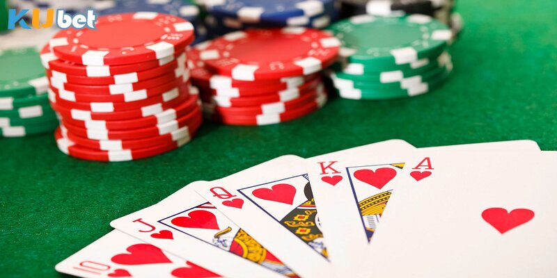 Tổng hợp các vòng trong cách chơi Poker 